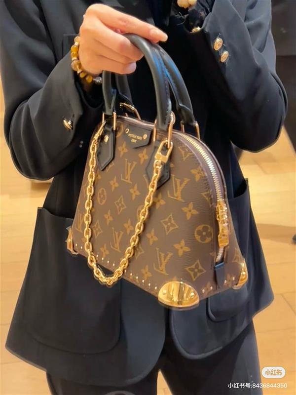 2026124173915504 260